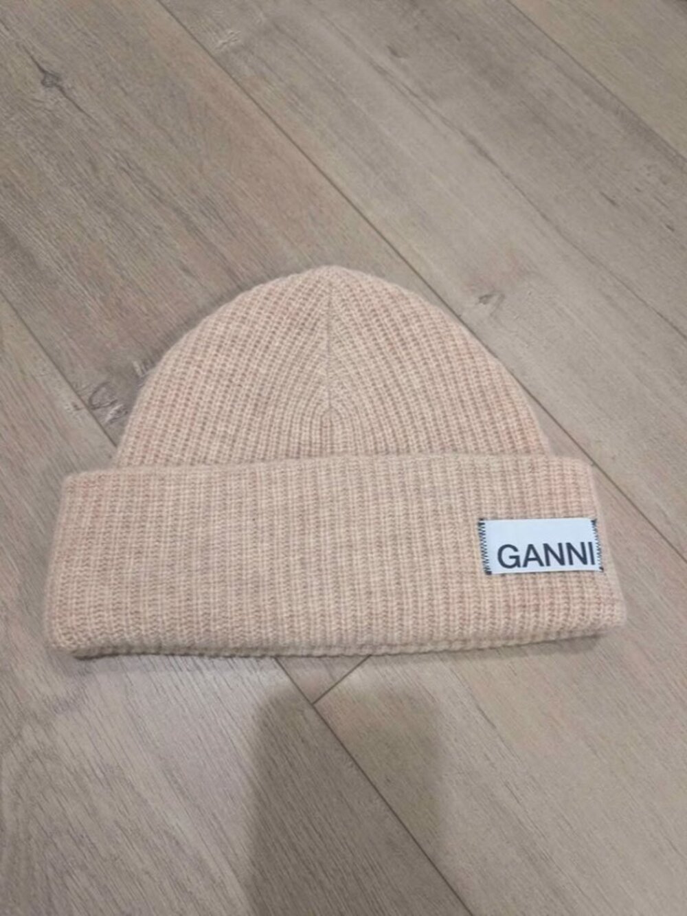 Like new Ganni wool beanie toque beige cream